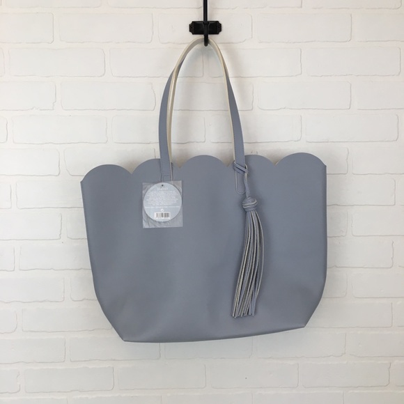 Handbags - No Brand Spring Tote with Scallop Edge